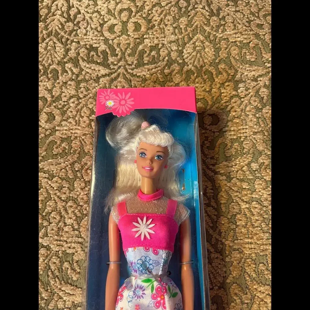 NEW Mattel Vintage‎ 1996 Flower Fun Barbie Doll In The Box #16063 - Unopened